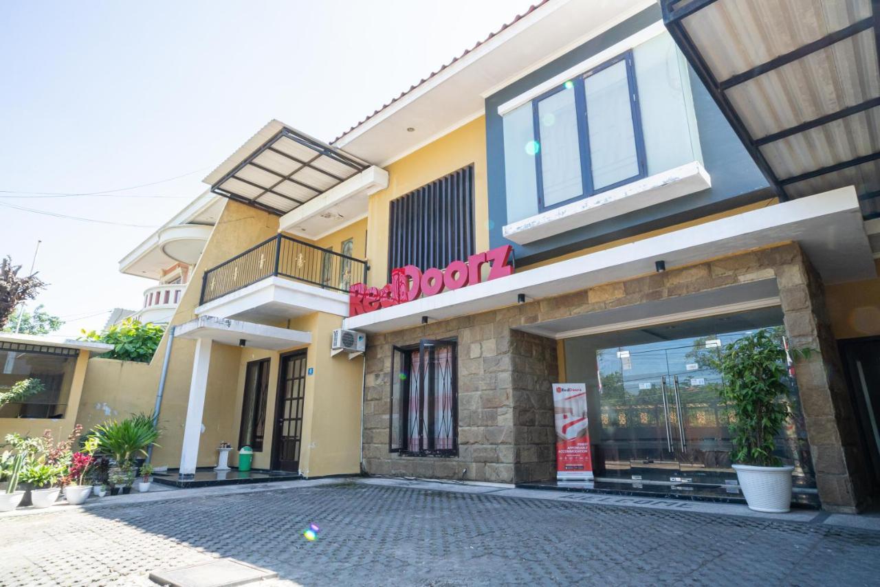 Reddoorz Syariah Near Marvel City Mall 2 Surabaja Zewnętrze zdjęcie