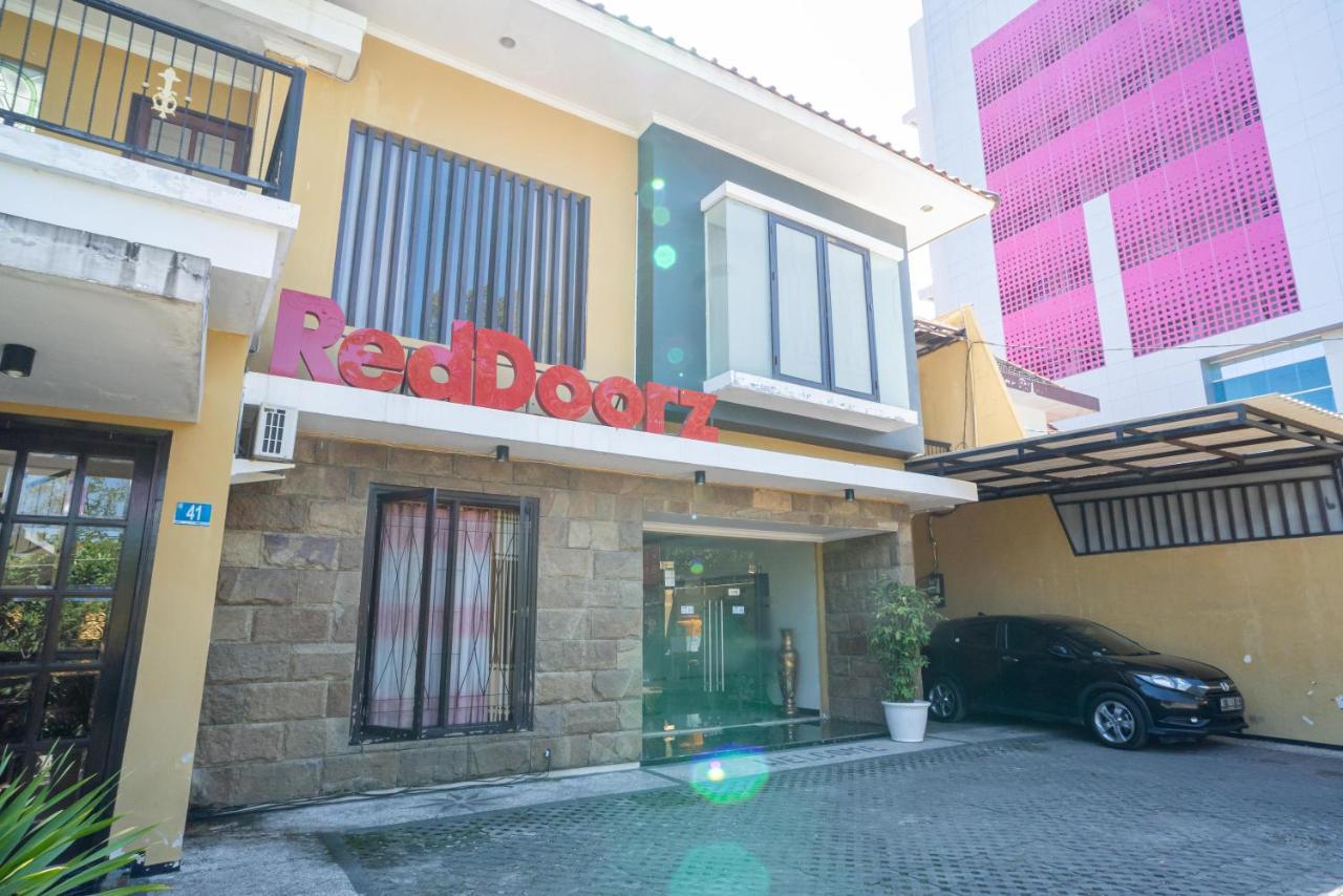 Reddoorz Syariah Near Marvel City Mall 2 Surabaja Zewnętrze zdjęcie