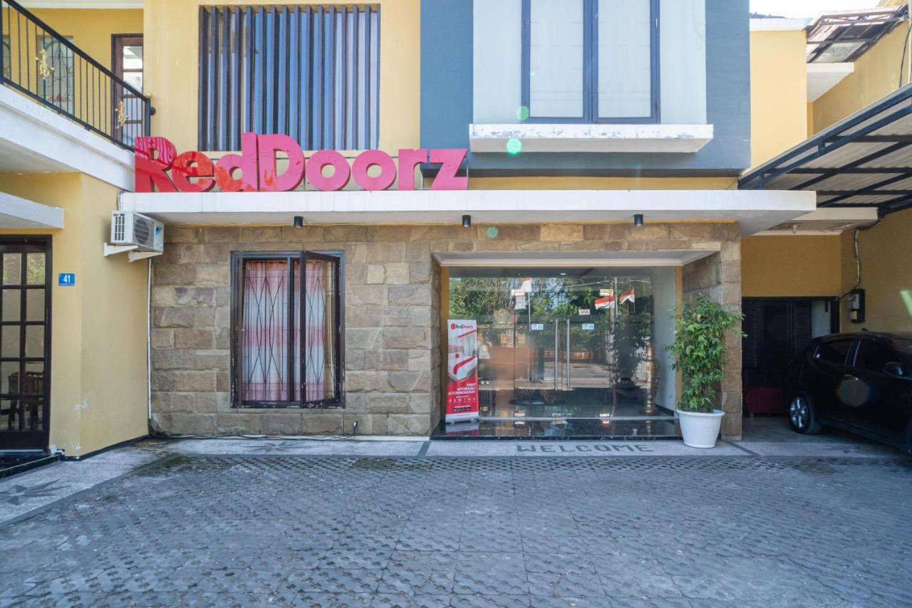 Reddoorz Syariah Near Marvel City Mall 2 Surabaja Zewnętrze zdjęcie