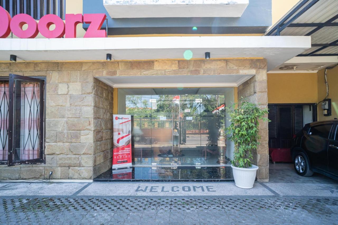 Reddoorz Syariah Near Marvel City Mall 2 Surabaja Zewnętrze zdjęcie