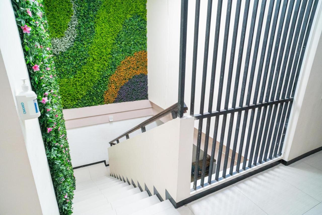 Reddoorz Syariah Near Marvel City Mall 2 Surabaja Zewnętrze zdjęcie