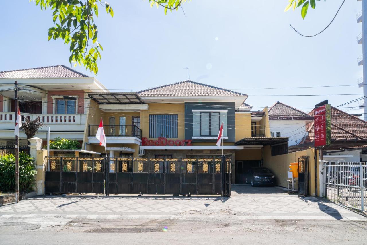 Reddoorz Syariah Near Marvel City Mall 2 Surabaja Zewnętrze zdjęcie
